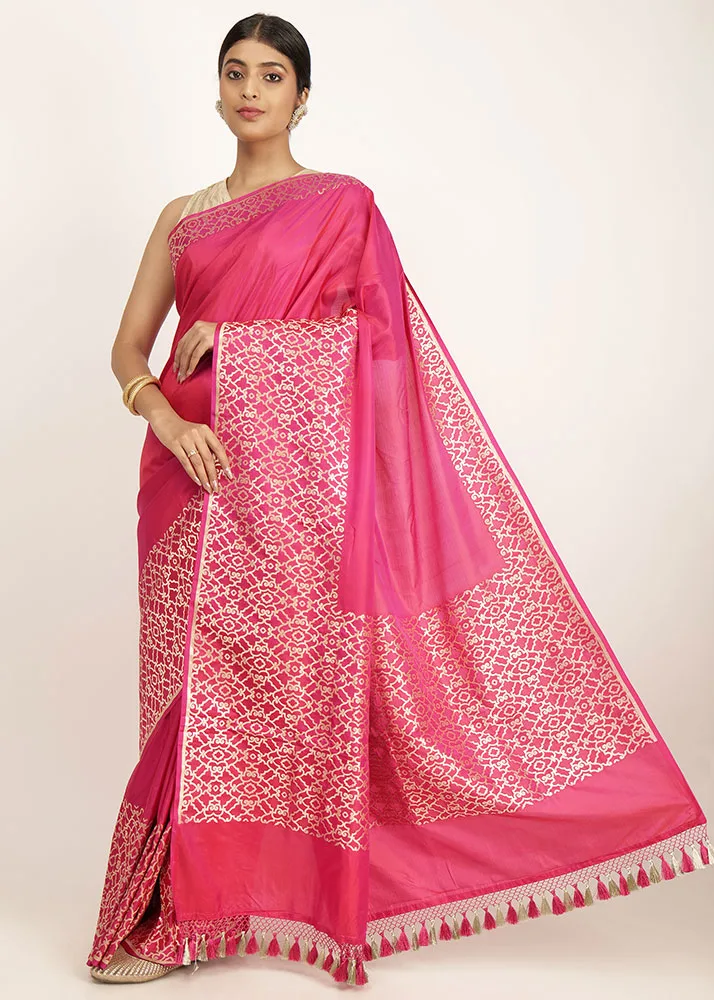 Rani Katan Geometric Jaal - alternate