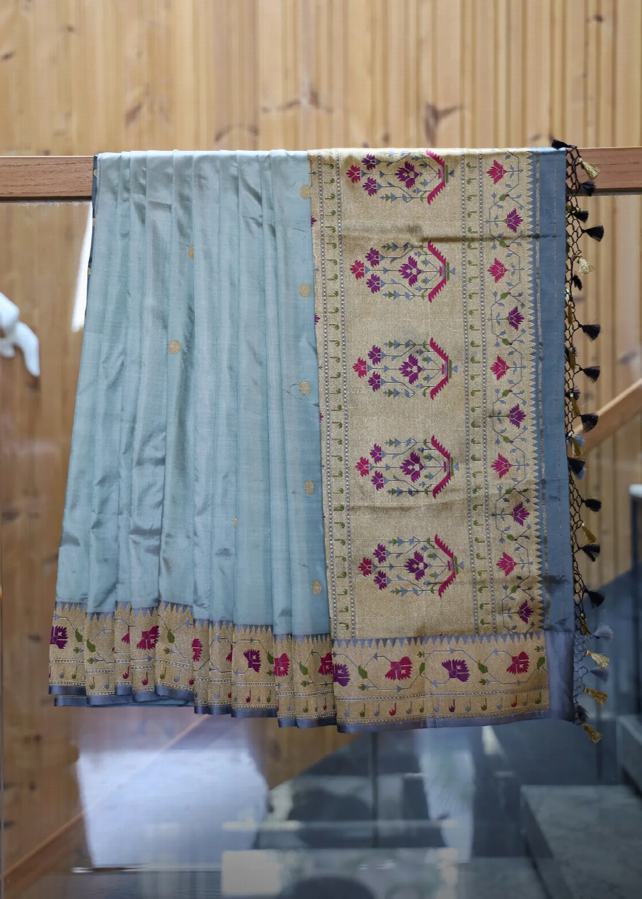 Grey Katan Paithani Border