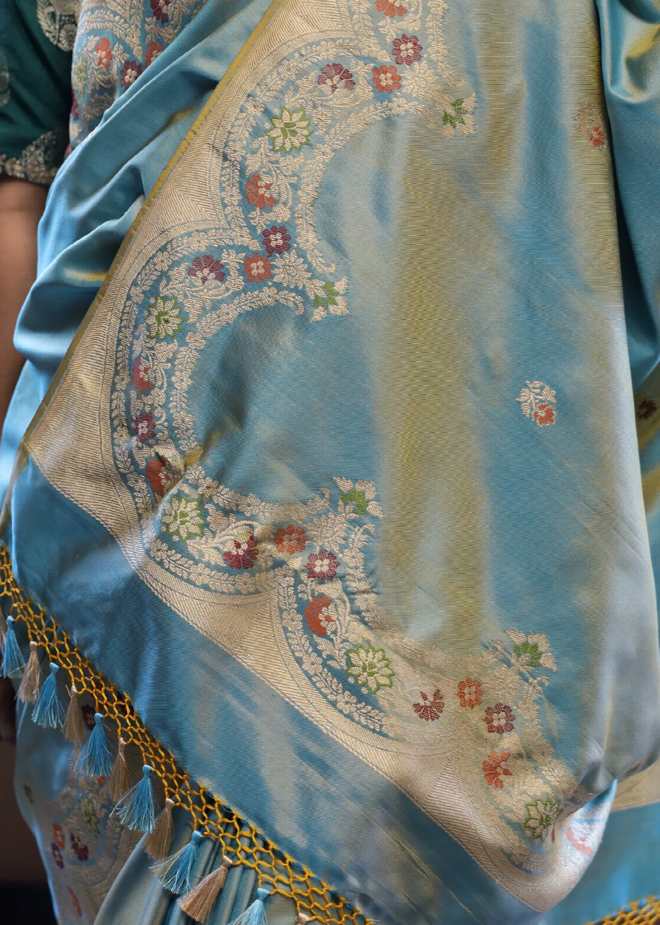 Blue Ektaara scalloped Kadhwa - alternate